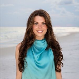 Meet your Posher, Layla